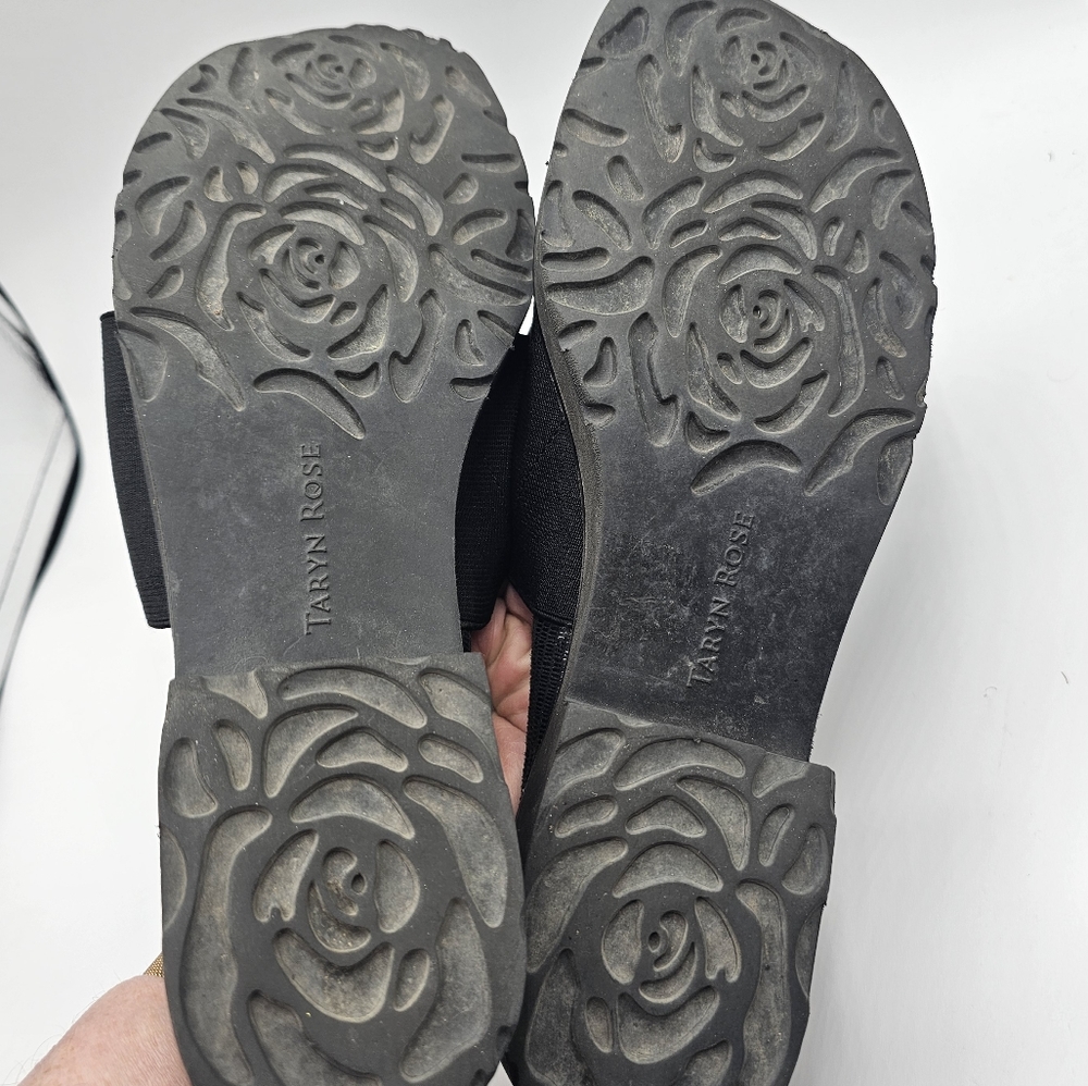 Taryn Rose Torte Black Patent Accent Sandals - Picture 11 of 12